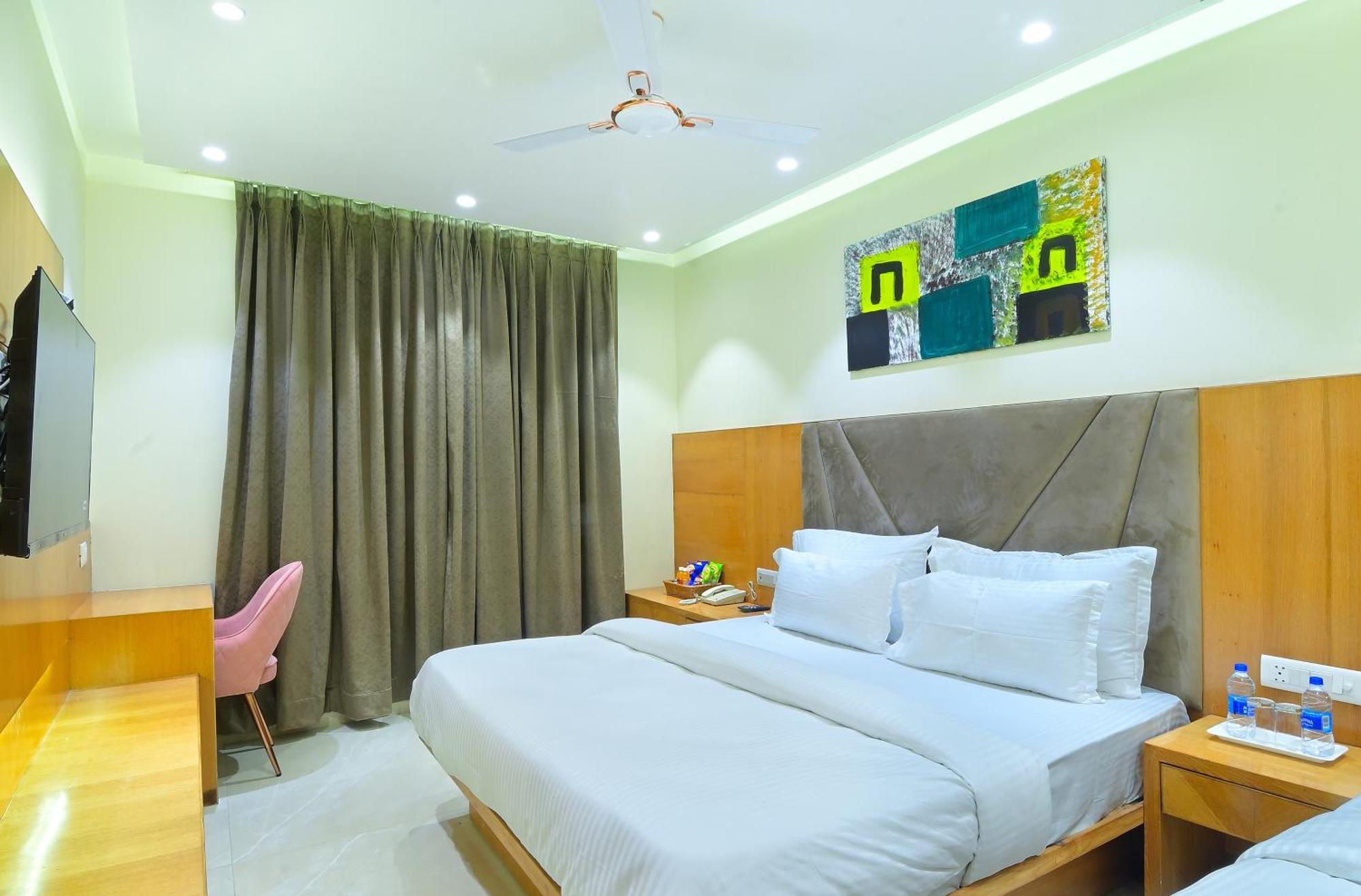 Hotel Shandon-2 Mins From Connaught Place Nowe Delhi Zewnętrze zdjęcie